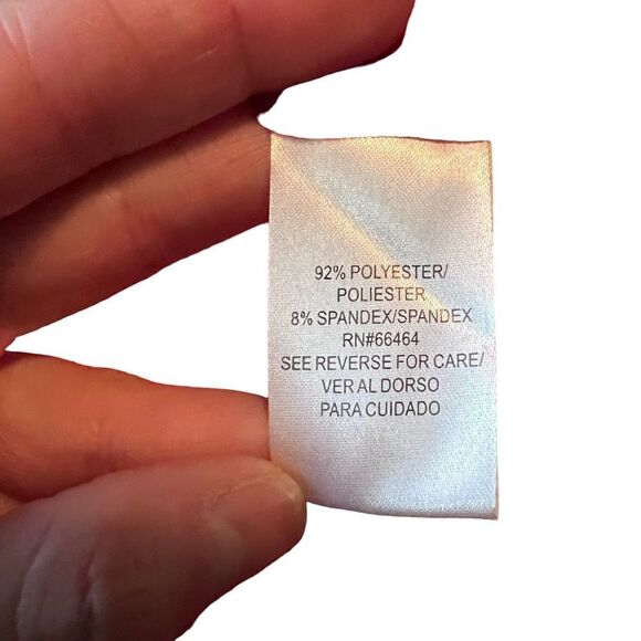 NWT! Studio one red short sleeve dress. Size 8 - Picture 5 of 9